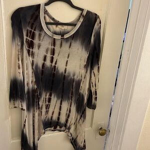 Tie dye 3/4 shirt
